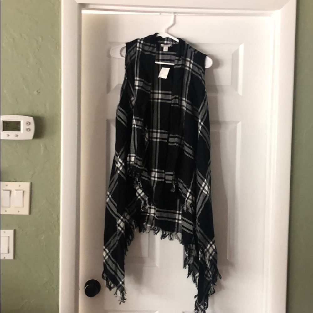 Black/ white plaid boho vest